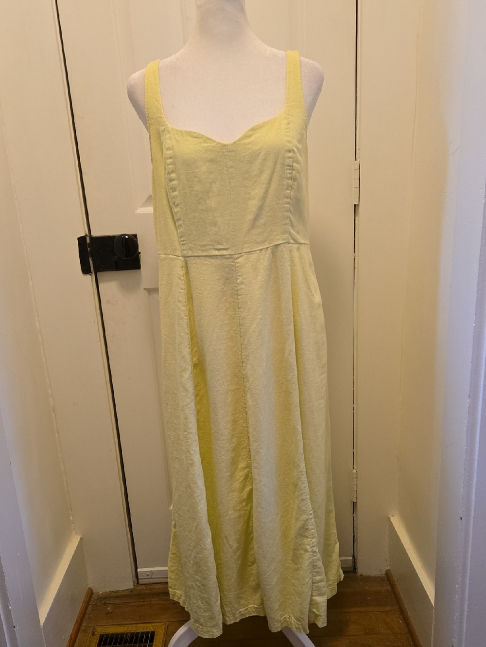 Old Navy Yellow Linen Blend  Sleeveless Dress With Pockets Size L
